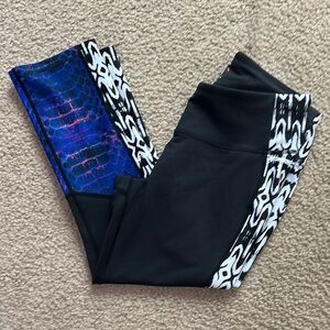 Reebok Patterned Capri Leggings - Size S